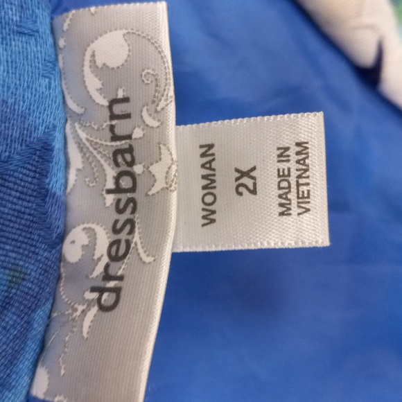 Dressbarn woman Blues,Greens, and White,Floral,3/4 Length Sleeve,1 Button Blazer - Picture 3 of 10